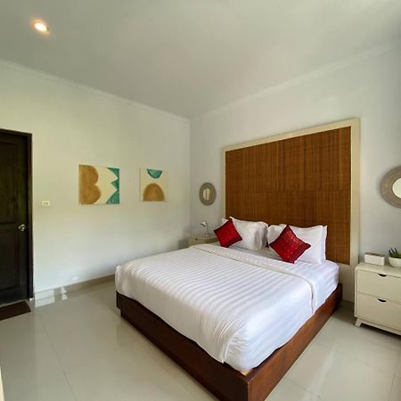 Lisa Dedaries Villa Seminyak Exteriör bild