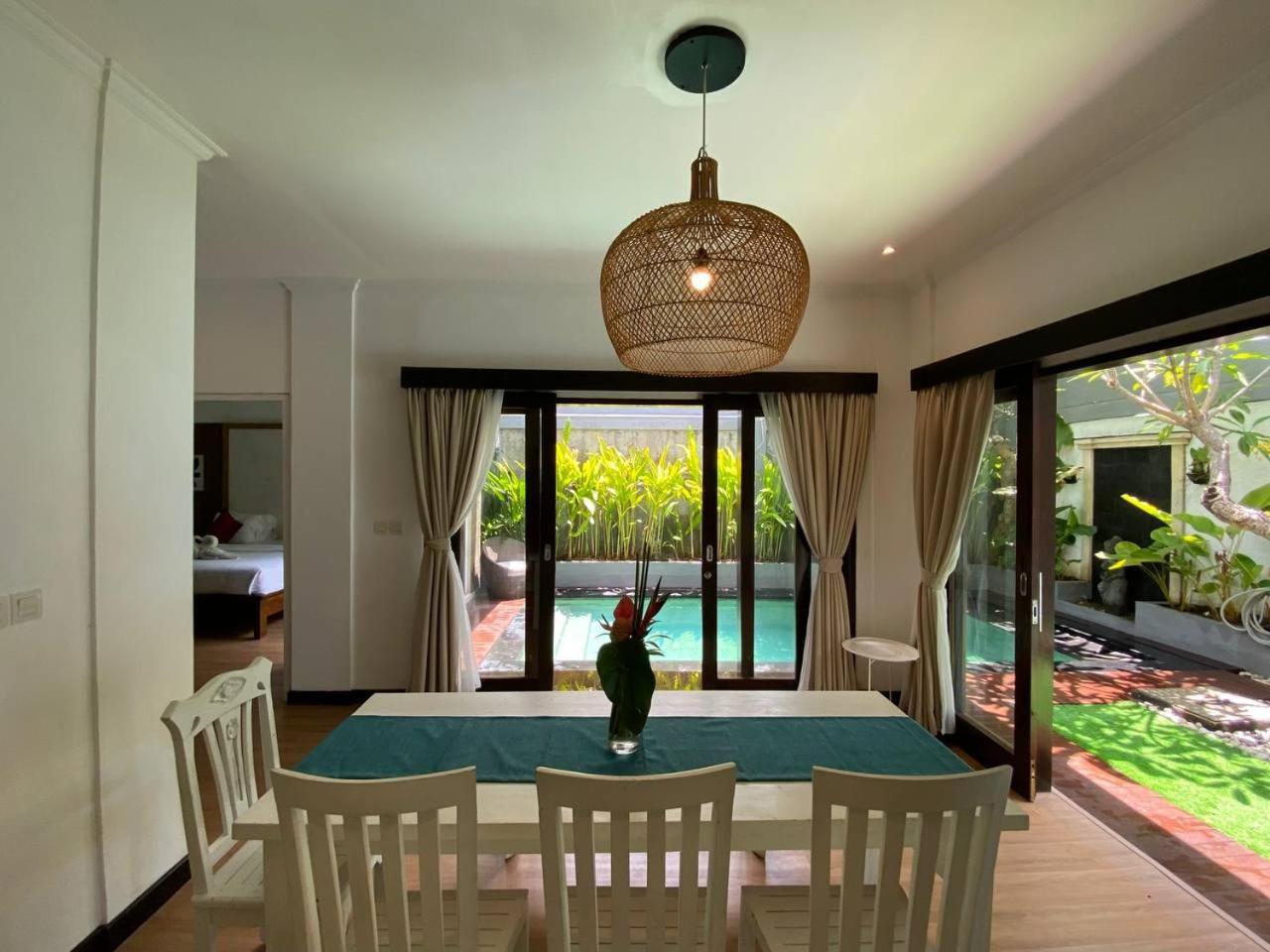 Lisa Dedaries Villa Seminyak Exteriör bild